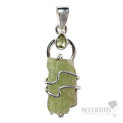 Designer pendant kyanite green raw silver Ag 925 P314