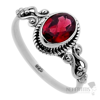 Granát broušený prsten stříbro Ag 925 47711