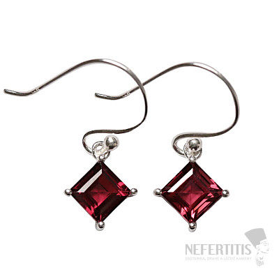 Granát broušený náušnice stříbro Ag 925 E800