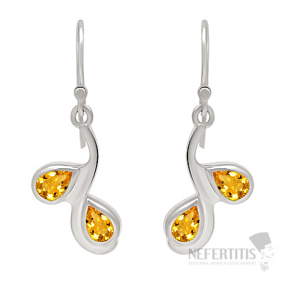 Silver dangling earrings with citrine