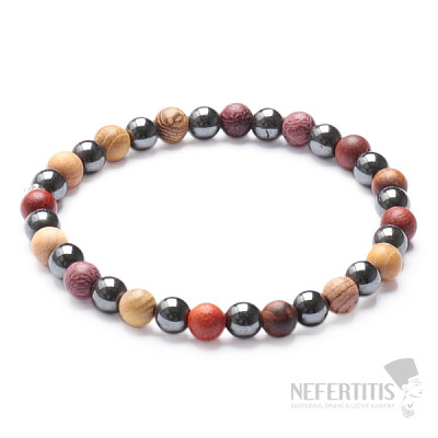 Bracelet made of wooden beads and hematite beads