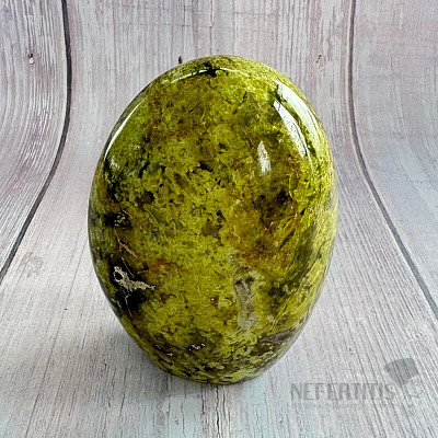 Opalgrün poliertes Madagaskar Freeform 40