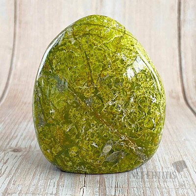 Opal green polished Madagascar Freeform TP6-2