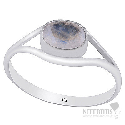 Silver ring with moonstone