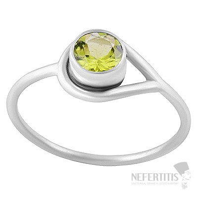 Silberring mit Olivin