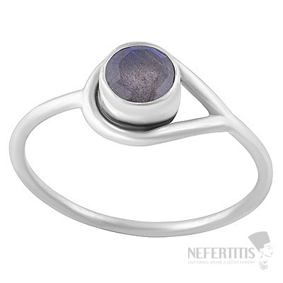 Stříbrný prsten s labradoritem