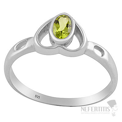 Silberring mit Olivin-Herz