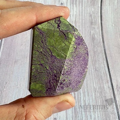 Stichtit špice - obelisk 26