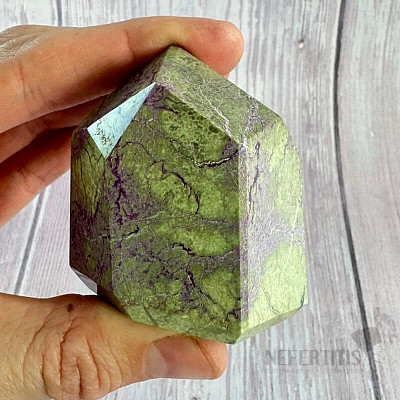 Stichtite spike - obelisk 27