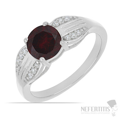 Silver ring with cut garnet and zircons Ag 925 026068 GT