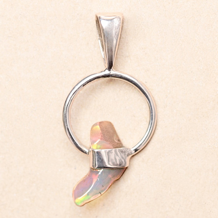 Opál etiopský surový zub přívěsek stříbro Ag 925 LOT20 - 2,2 cm, 1,1 g