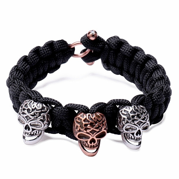 Levně Macramé náramek s lebkami - obvod cca 20,5 cm