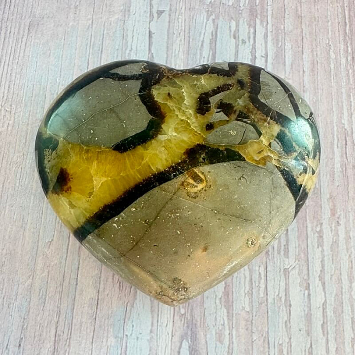 Septárie leštěná Madagaskar Srdce P6-26 - cca 7,8 x 6,9 cm, 229 g