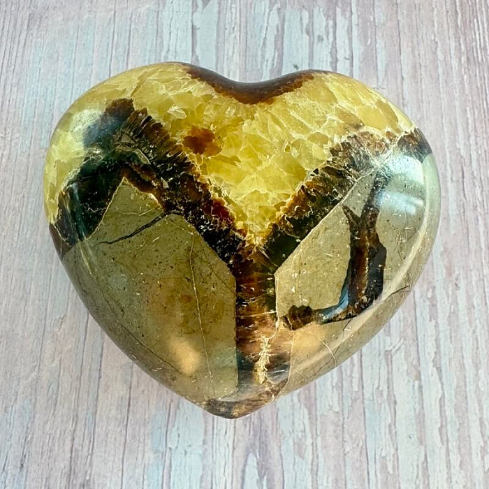 Septárie leštěná Madagaskar Srdce P6-29 - cca 7,6 x 6,9 cm, 271,9 g