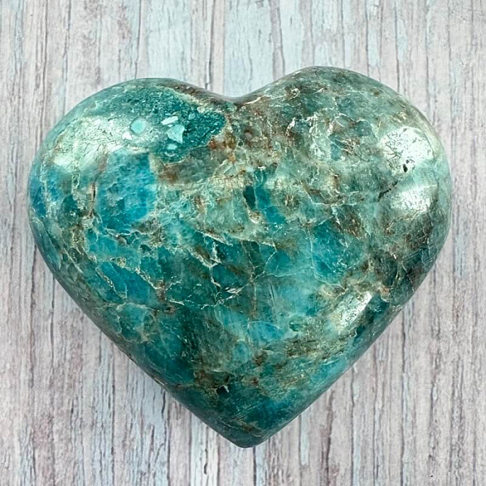 Apatit srdce Madagaskar AC-13 - cca 7 x 6,5 cm, 204,4 g