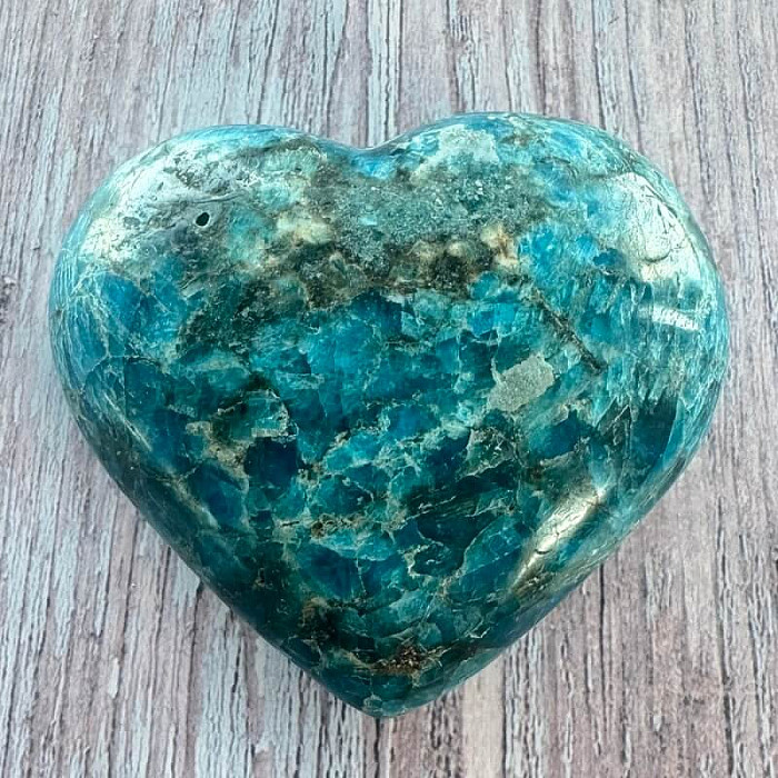 Apatit srdce Madagaskar APA8 č. 7 - cca 8,5 x 7,7 cm, 333 g