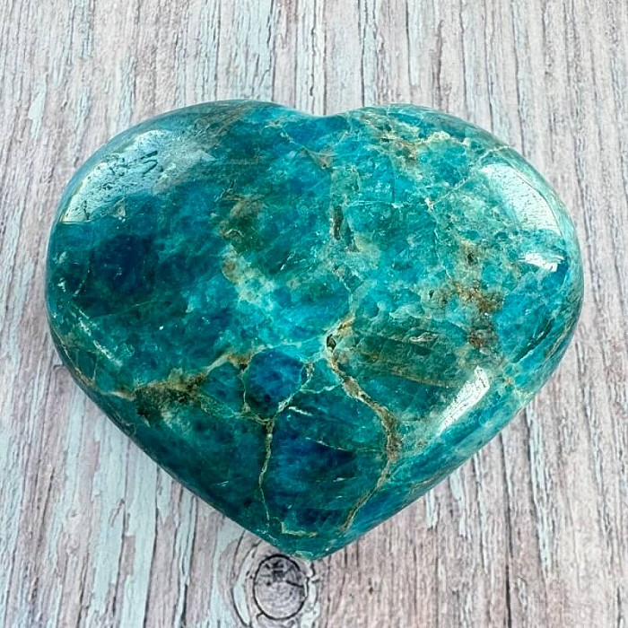 Apatit srdce Madagaskar 10 - cca 7,7 x 6,7 cm, 271,3 g