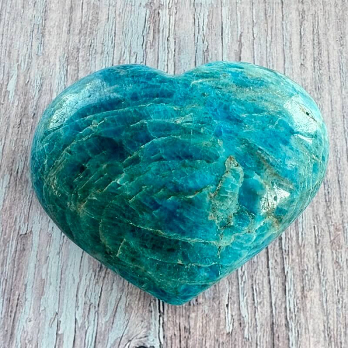 Apatit srdce Madagaskar 13 - cca 8,1 x 6,7 cm, 258 g