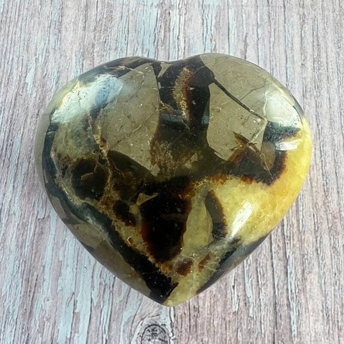 Septárie leštěná Madagaskar Srdce P7-2 - cca 7,7 x 7,1 cm, 254,1 g