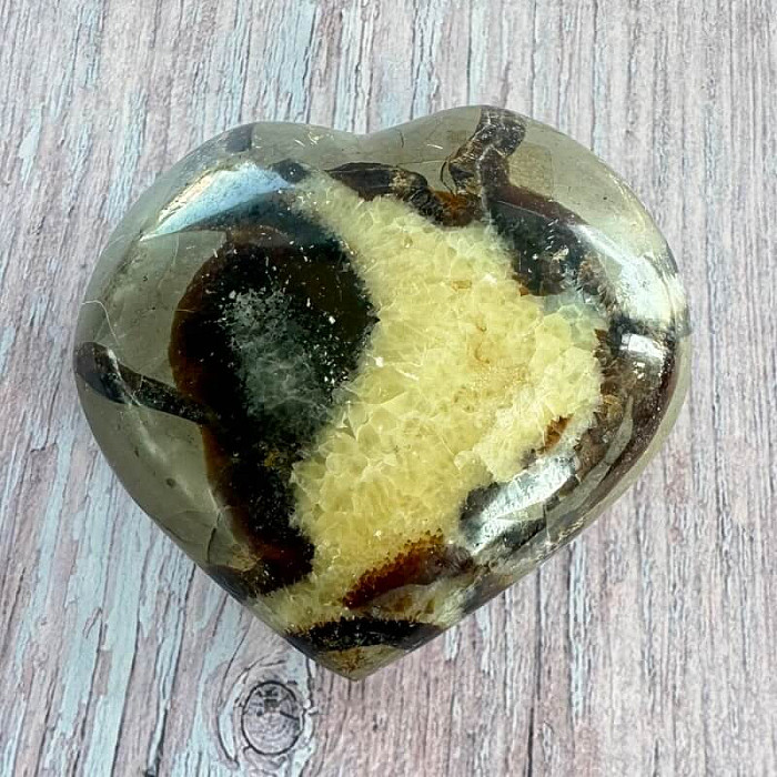 Septárie leštěná Madagaskar Srdce P7-4 - cca 7,7 x 7,4 cm, 259,5 g