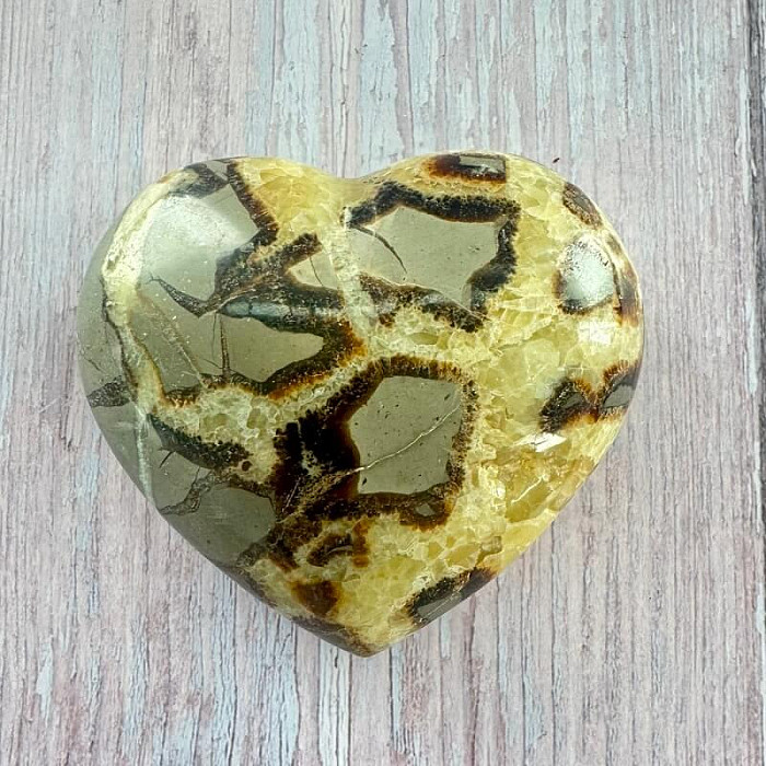 Septárie leštěná Madagaskar velké Srdce P8-19 - cca 8,7 x 8 cm, 340 g