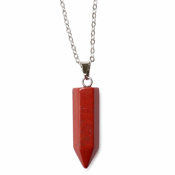 Jaspis červený krystal přívěsek s řetízkem - cca 2,5 cm