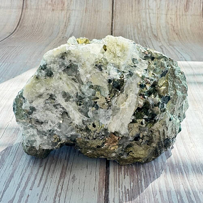 Pyrit, kalcit drůza Kosovo 1 - cca 11,5 x 8 cm, 1151 g