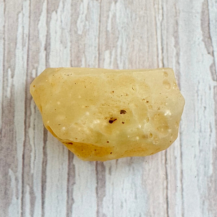 Libyjské sklo Egypt 15 - cca 1,9 x 3,3 cm, 10 g