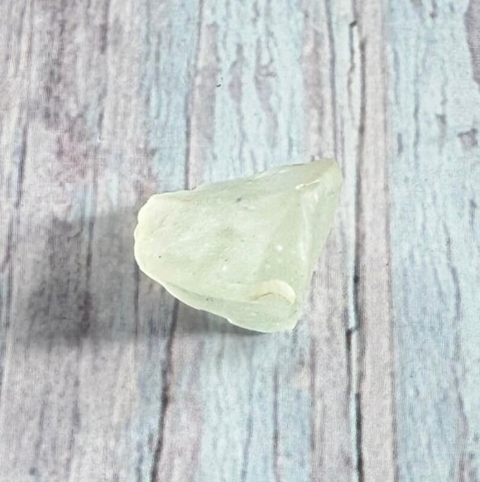 Libyjské sklo Egypt 37 - cca 1,6 x 1,2 cm, 2,5 g