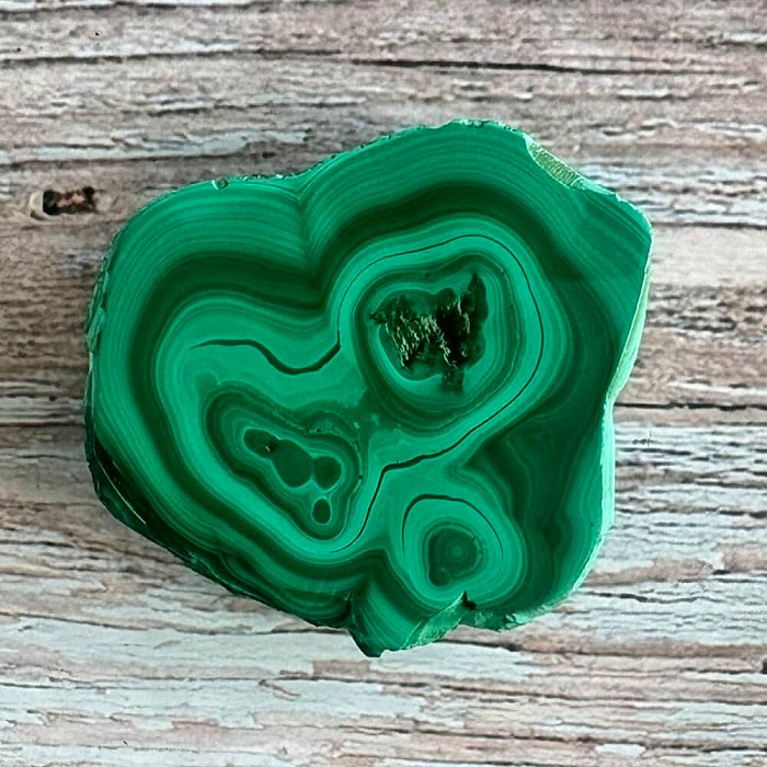 Malachit leštěný plátek AA kvalita 12 - cca 4,8 x 4,7 cm, 47 g