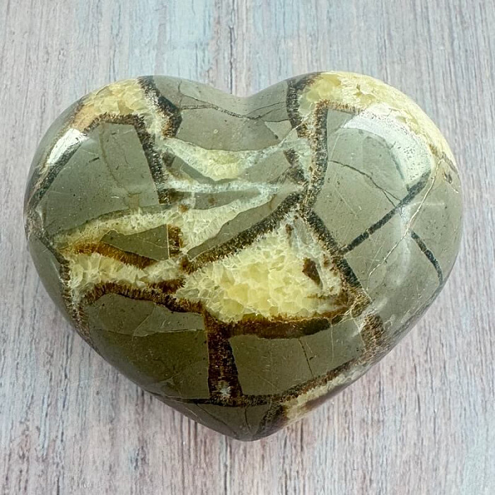 Septárie leštěná Madagaskar Srdce P6-12 - cca 7,4 x 5,9 cm, 217 g