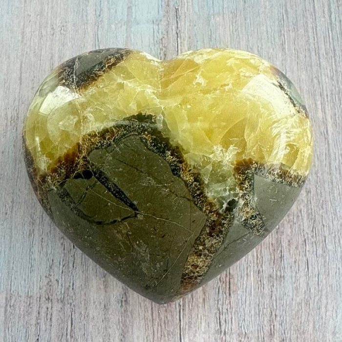 Septárie leštěná Madagaskar Srdce P6-14 - cca 7,6 x 6,2 cm, 245 g