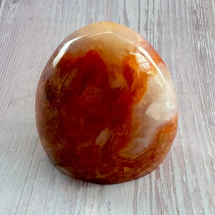 Karneol leštěný freeform Madagaskar 11 - cca 6 x 6,4 cm, 277 g