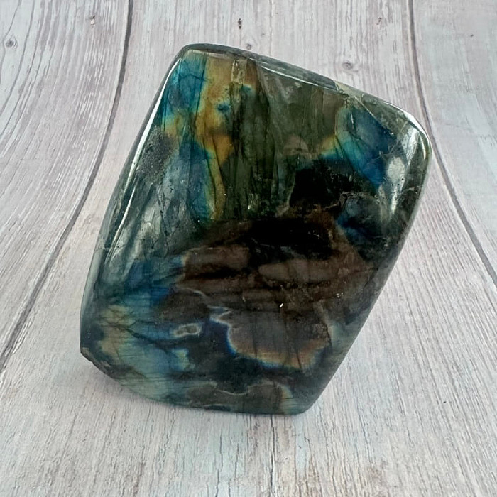 Labradorit duhový leštěný freeform Madagaskar X5-7 - cca 7,5 x 8,8 cm, 565 g