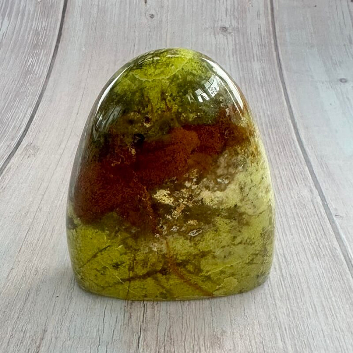 Opál zelený leštěný Madagaskar Freeform 36 - cca 7 x 8,3 cm, 301 g
