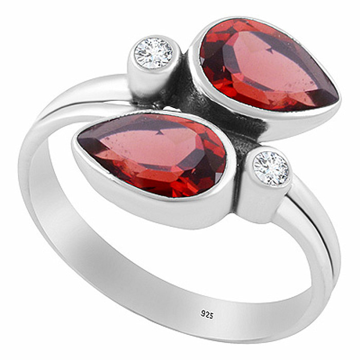 Stříbrný prsten s granátem - 59 mm (US 9), 2,5 g