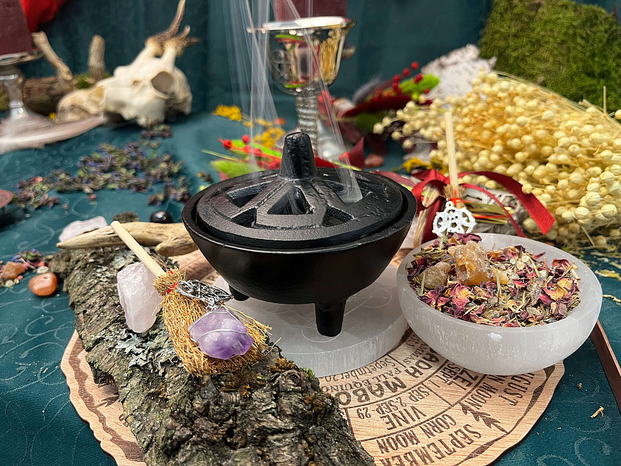 Nefertitis vykuřovací směs Beltain - oslava lásky, plodnosti a síly života - 20 g