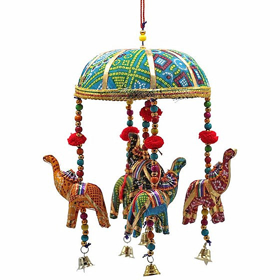 Feng Shui dekorace závěsná 5 slonů se zvonečky - cca 15 x 38 cm