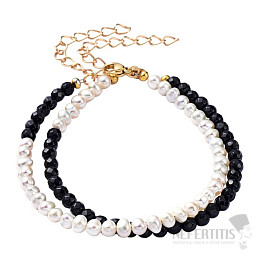 Set aus zwei Armbändern mit Perlen und schwarzem Achat