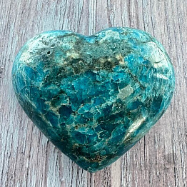 Heart Apatite Madagascar APA8 No. 7