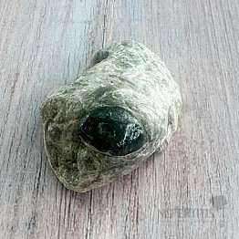 Obsidian Apache Tear in the USA Matrix 14