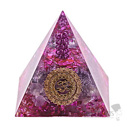 Orgonitpyramide mit Amethyst-Symbol Om