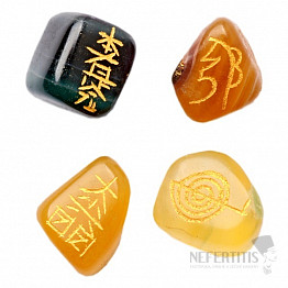 Reiki-Set aus Fluoritsteinen mit Reiki-Symbolen