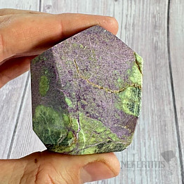 Stichtit špice - obelisk 21