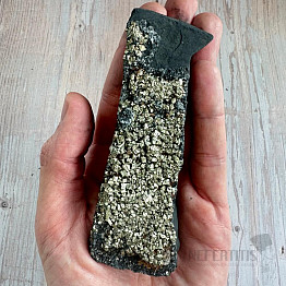 Roher Schungit mit Pyrit 18
