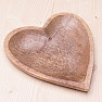 Dekorativní podnos Srdce z mangového dřeva 26 cm