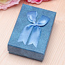Papírová dárková krabička modrá s mašlí na prsteny a náušnice 6,3 x 9,3 cm