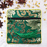 Brokátový sáček zelený se zipem a mincí pro štěstí 12x12 cm