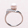 Prsten stříbrný s bílou perlou a zirkony Ag 925 017135 WP